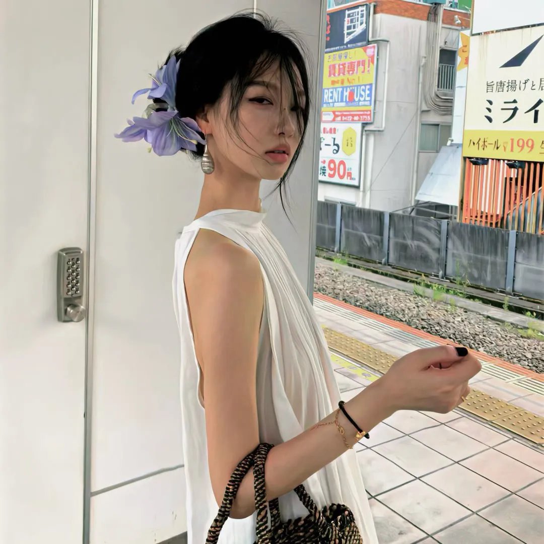 女孩的灵缇犬